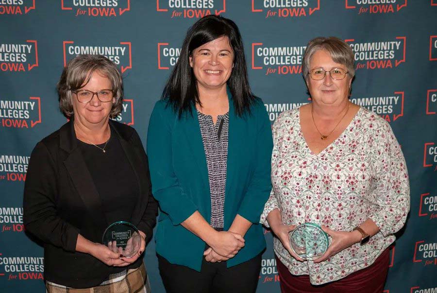 Gina Long, Lindsay Stoaks, and Kim Oaks