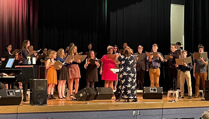2021-22 Chamber Singers performing the their Sneak Preview