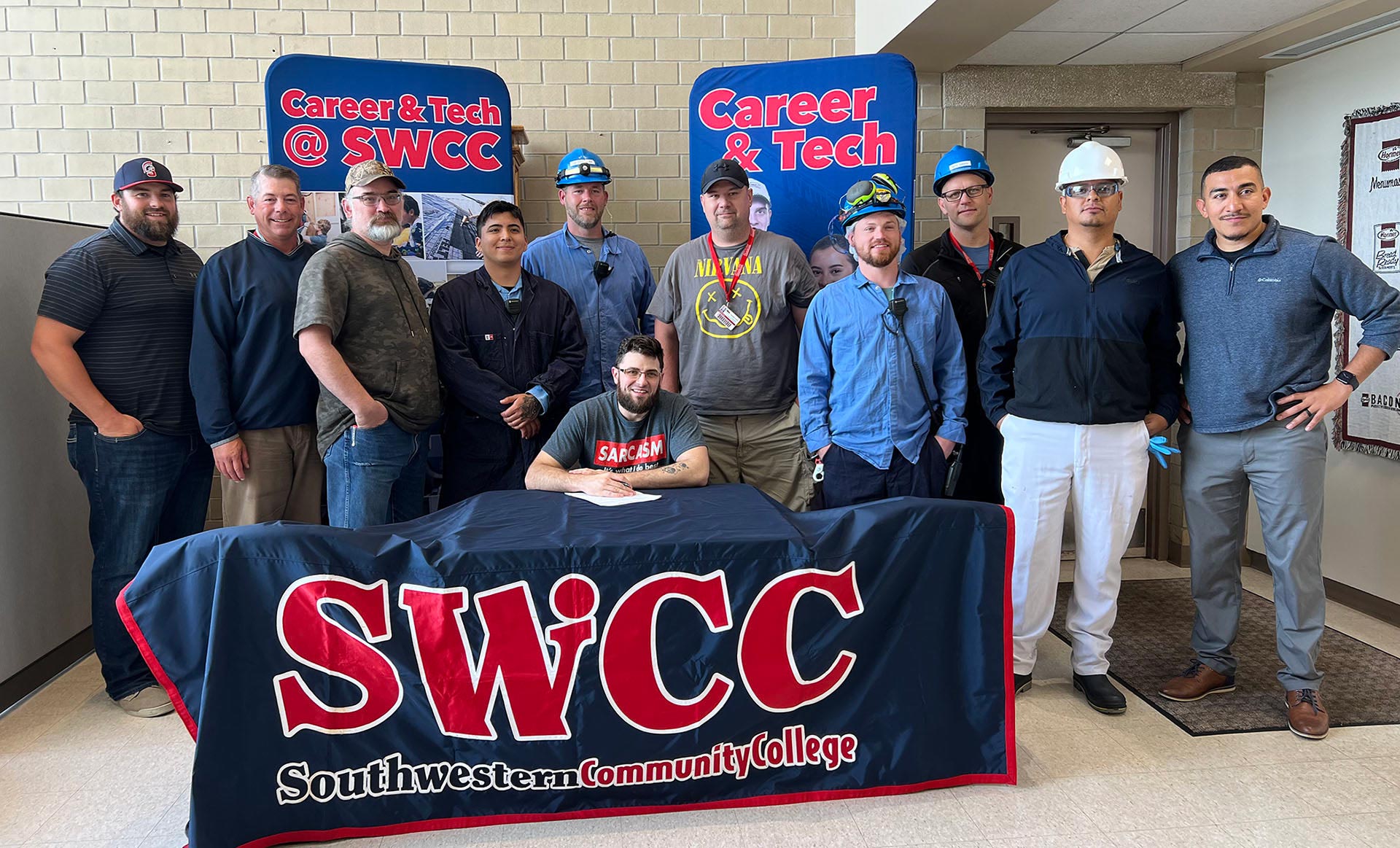 Students and employees involved in partnership program