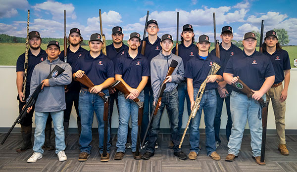 Sports Shooting—Southwestern’s sports shooting team won a national championship in sporting clays at the ACUI National Championships in San Antonio, Texas, in March. Sophomore Cole Sorensen (front row, on far right) also took first place Classic All-American in the individual men’s class.